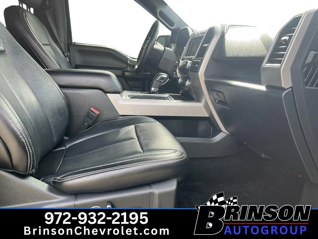 Used 2018 Magnetic Metallic Ford LARIAT image 5