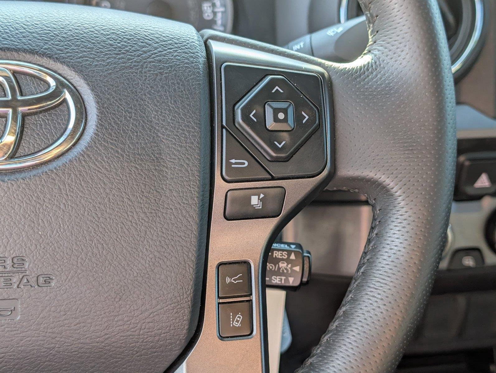 Used 2019 Super White Toyota TRD Off-Road image 28