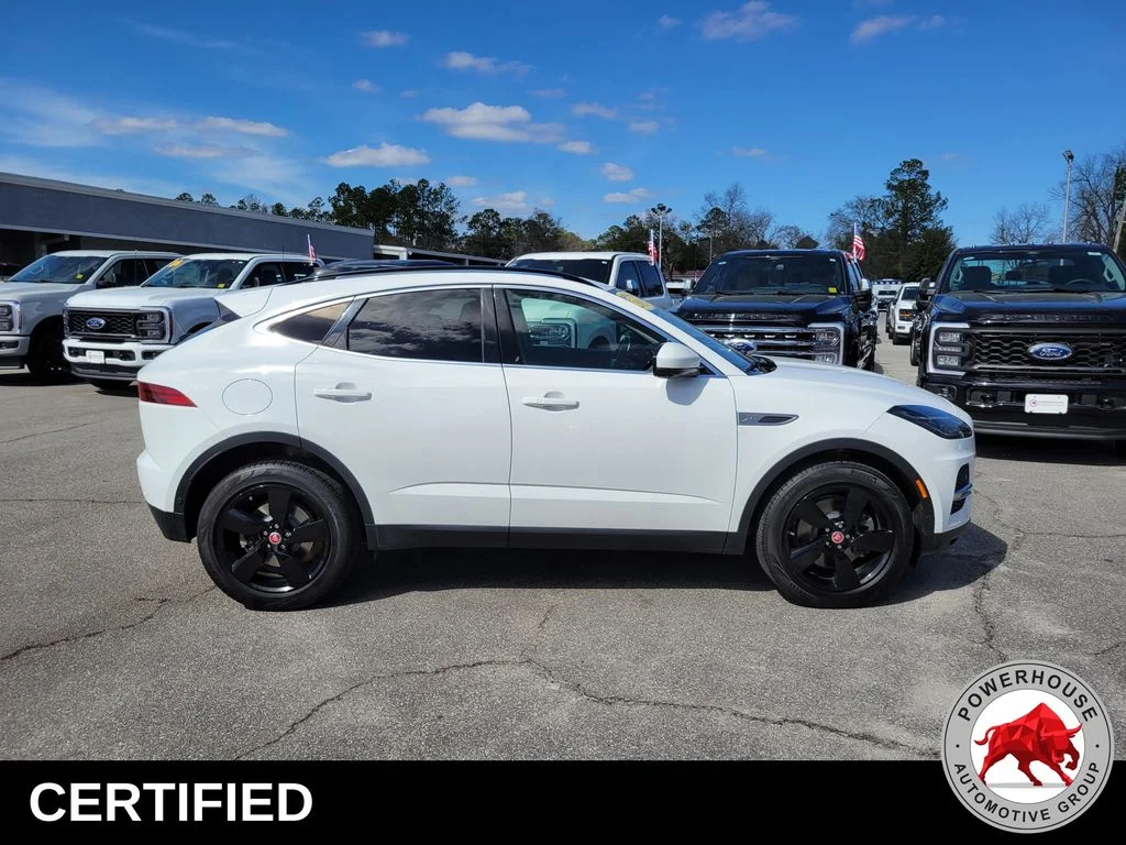 Used 2021  Jaguar P250 SE image 7