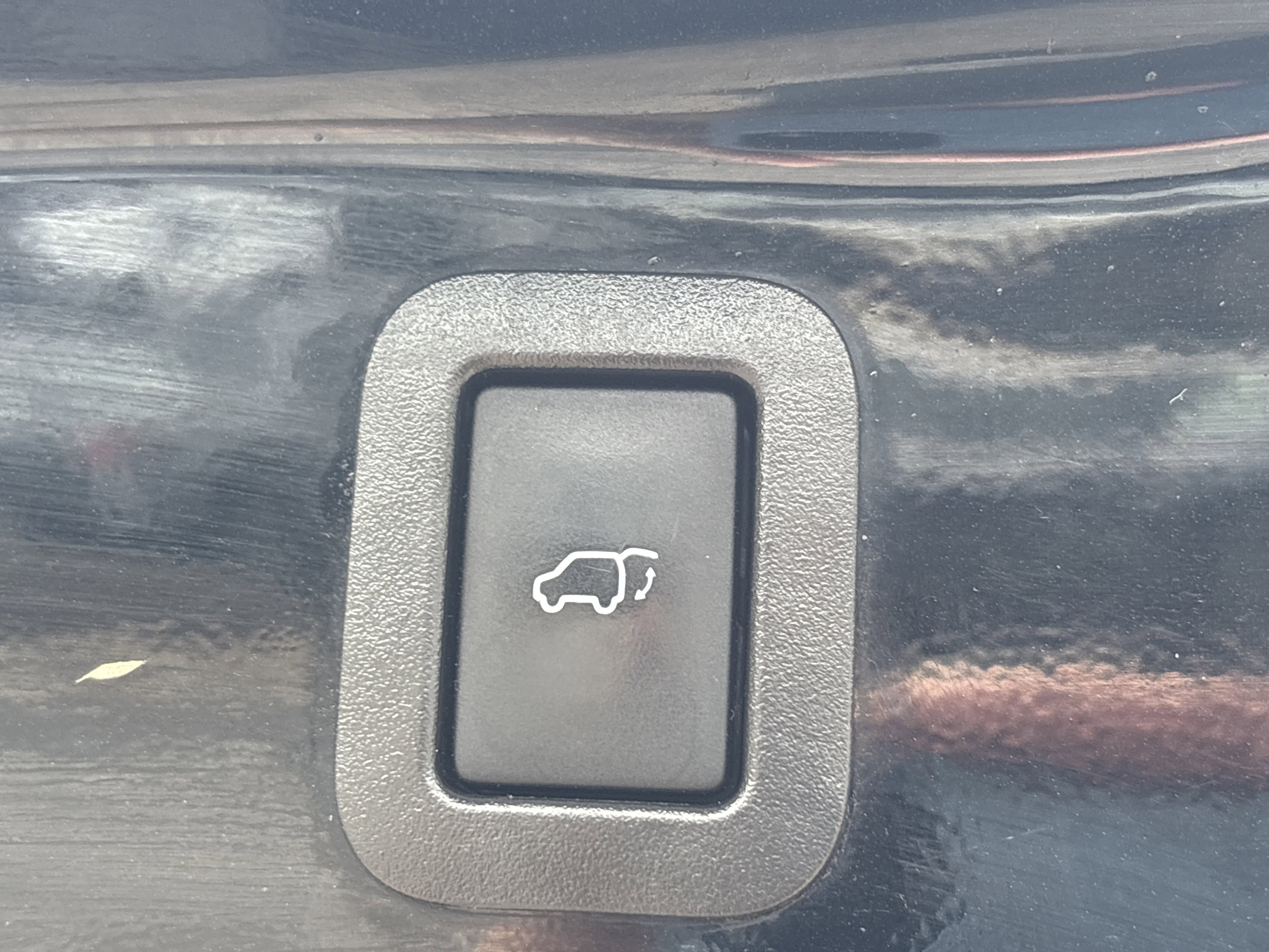 Used 2018 Midnight Black Metallic Toyota Limited AWD image 9