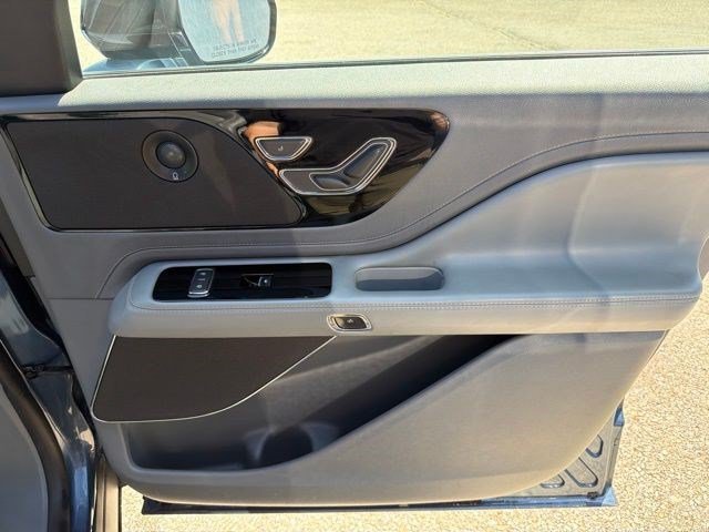Used 2020 Diamond Lincoln Reserve image 20