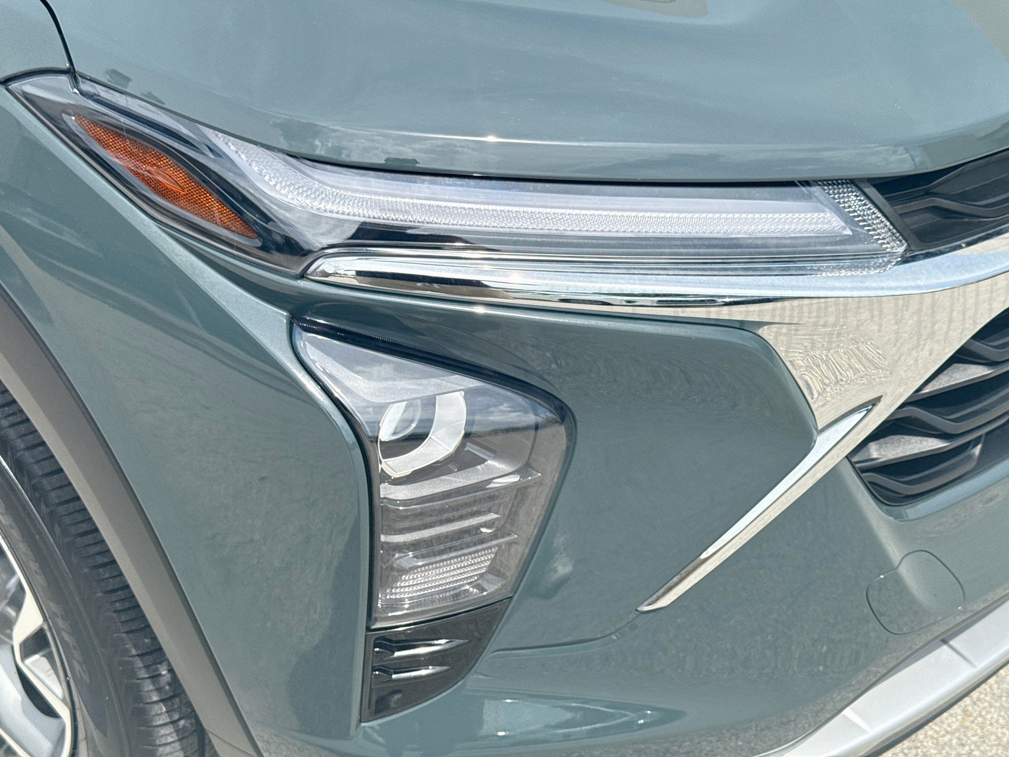 2025 Chevrolet Trax LT - Photo 31