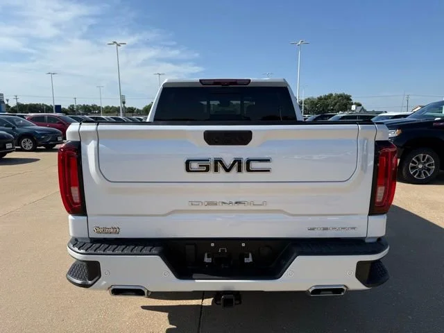 Used 2024 White Frost Tricoat GMC Denali image 4