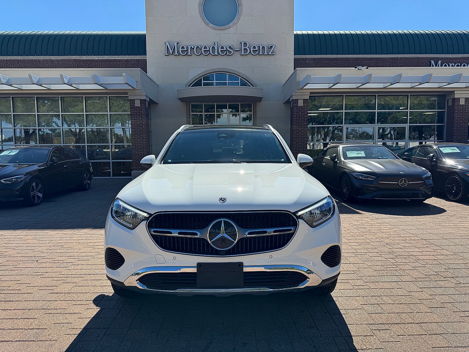 Certified Used 2026 Polar White Mercedes-Benz SUV image 1