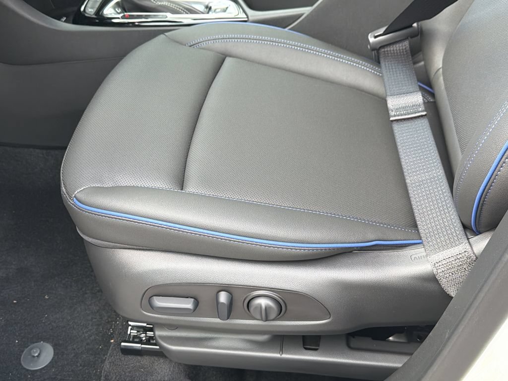 2026 Buick Encore GX Sport Touring - Photo 23