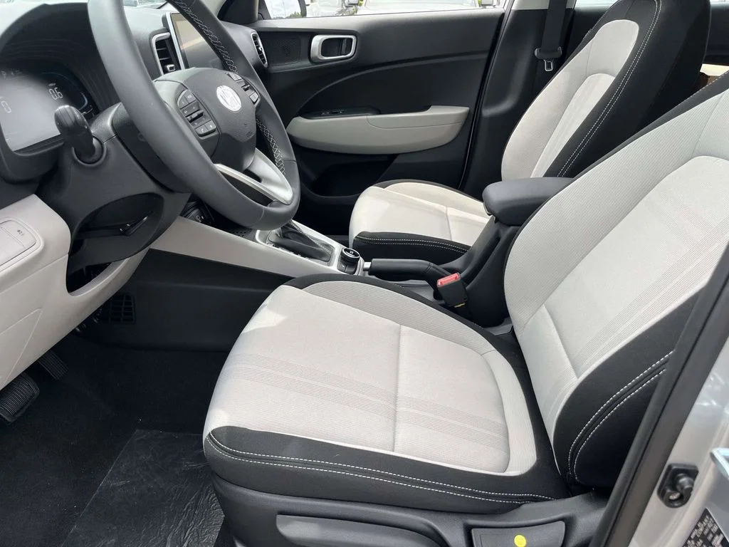 New 2026 Silver Hyundai SEL image 10