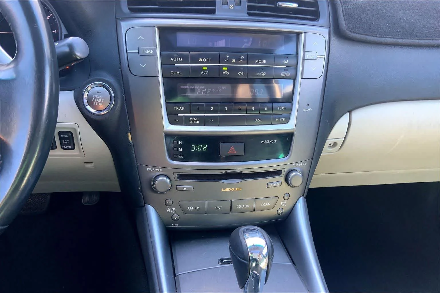Used 2010 Sil/silver Lexus NA image 33