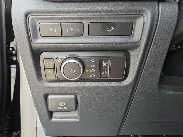Used 2023 Black Ford XLT image 21