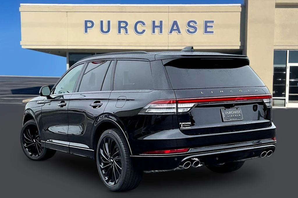 New 2026 Infinite Black Metallic Clearcoat Lincoln Reserve® image 3