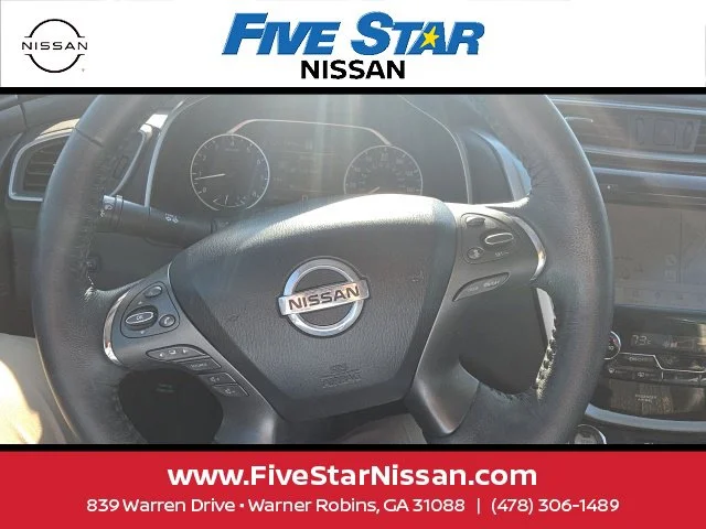 Used 2019 Black Nissan Platinum image 17