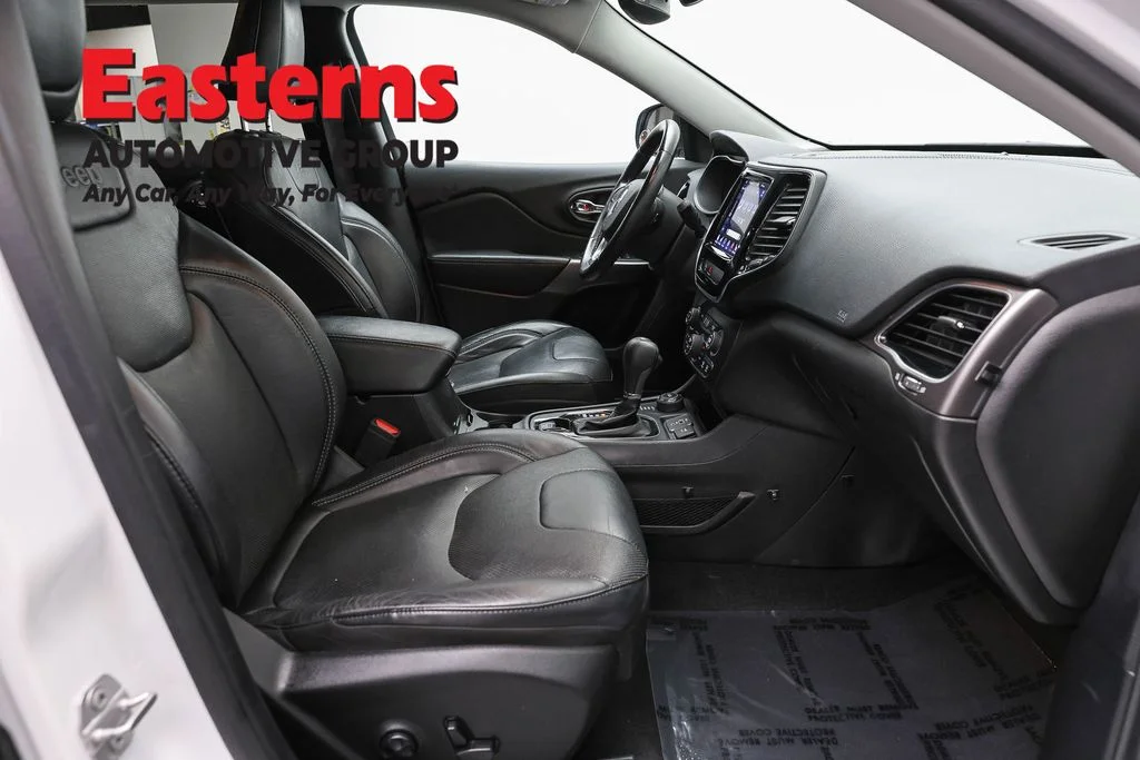 Used 2020 White Jeep Limited image 26