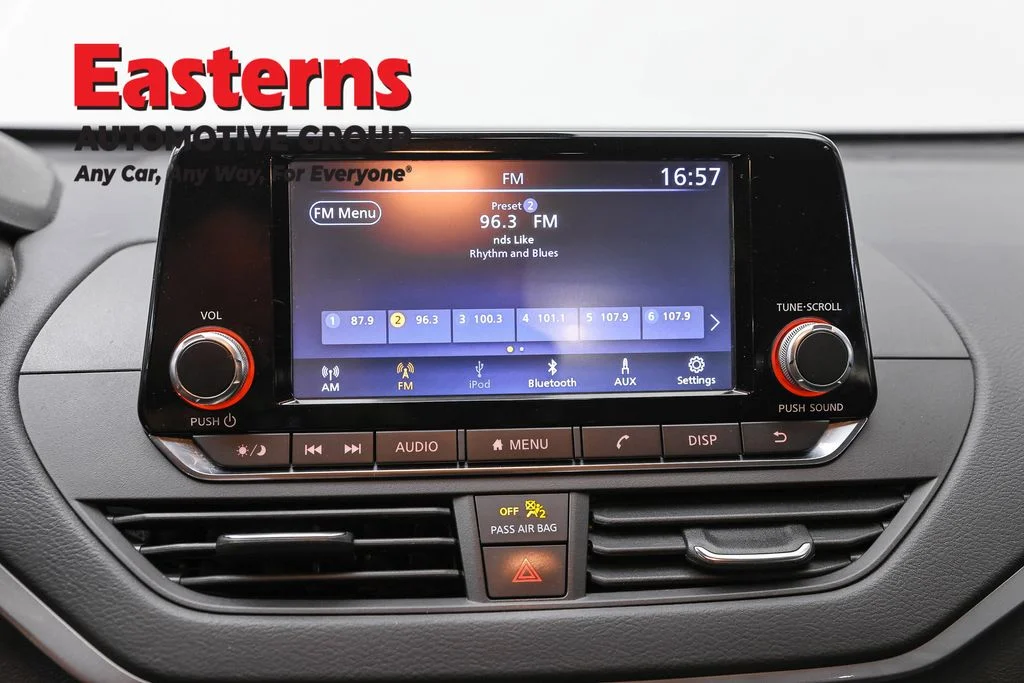 Used 2023 Gray Nissan 2.5 S image 18