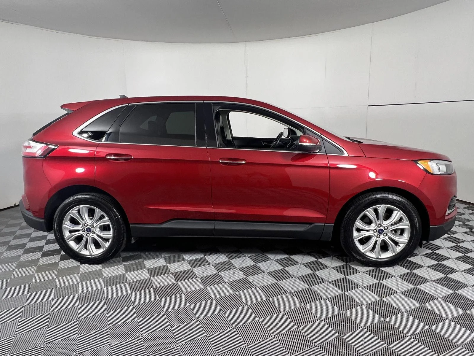 Used 2020 Rapid Red Metallic Tinted Clearcoat Ford Titanium image 12