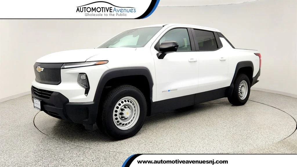 2024 Chevrolet Silverado EV Work Truck 3WT's photo