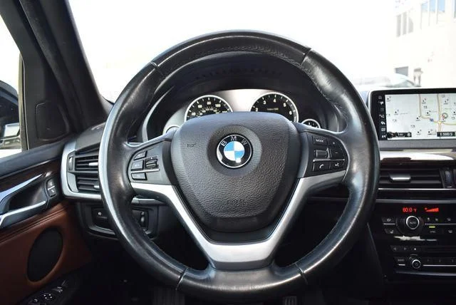 Used 2017 Alpine White BMW xDrive40e image 15