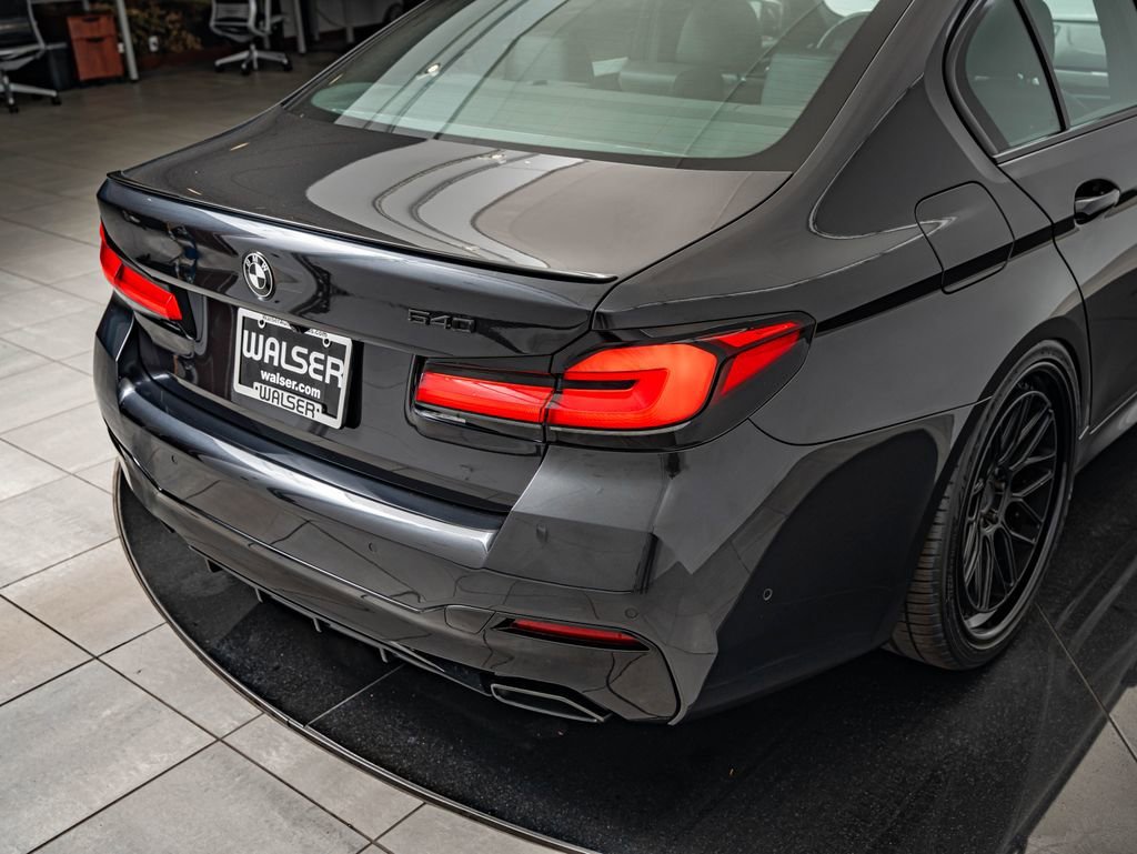 Used 2023 Dark Graphite Metallic BMW 540i image 18