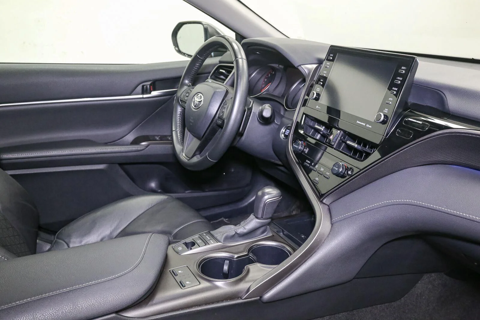 Used 2024 Predawn Gray Mica Toyota XSE image 18