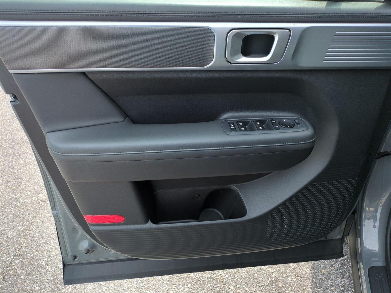 Used 2024 Hampton Gray Hyundai SEL image 15