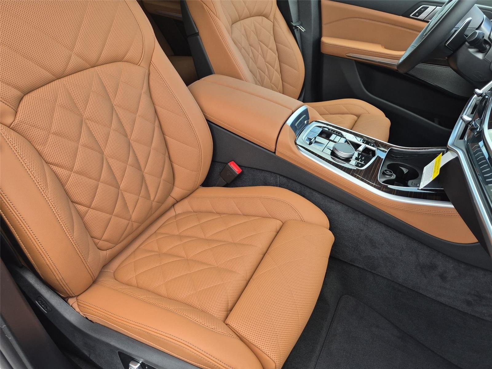 New 2026 Alpine White BMW xDrive50e image 40
