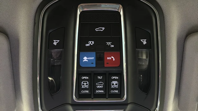 Used 2022 Midnight Sky Jeep 4xe image 29