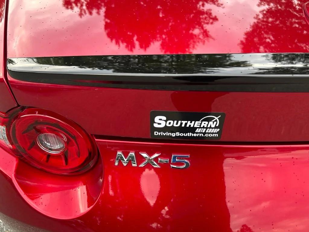 Used 2025 Red Mazda Club image 11