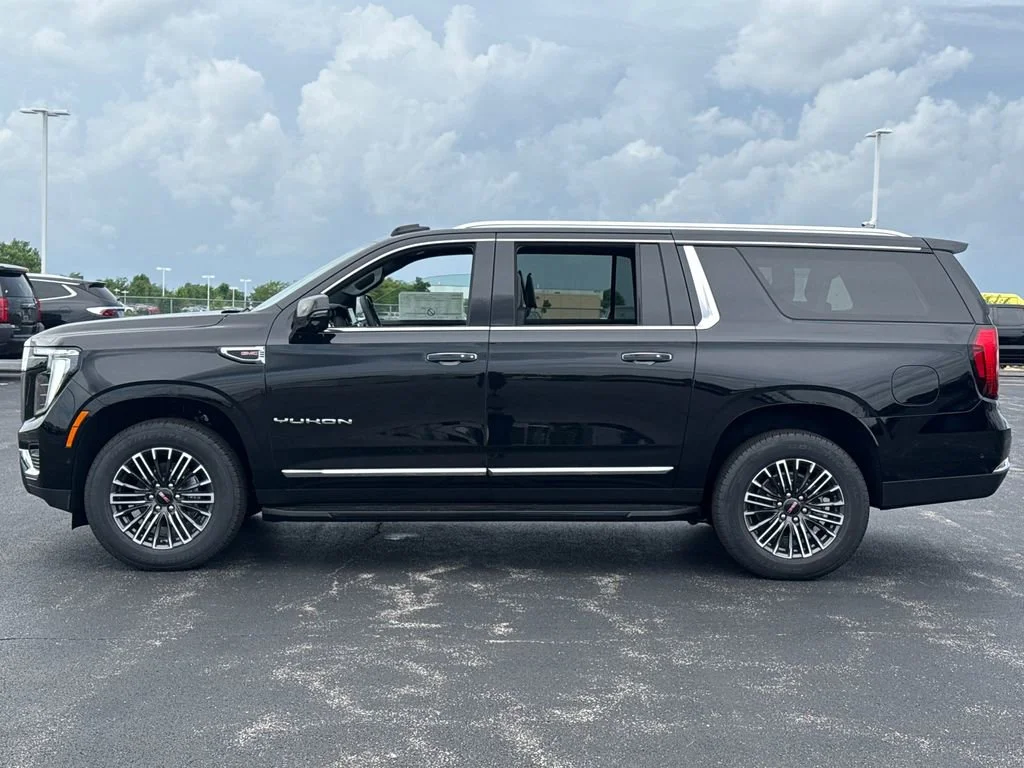 New 2026 Onyx Black GMC Elevation image 11
