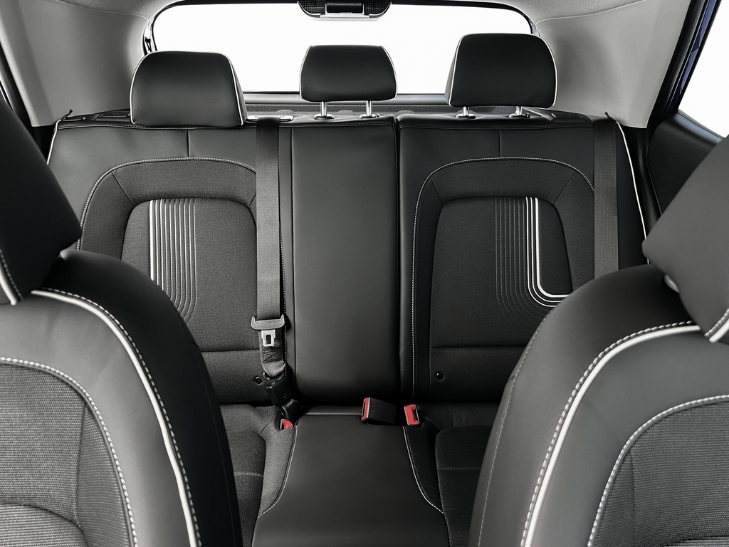 2024 Hyundai Venue Limited photo 3