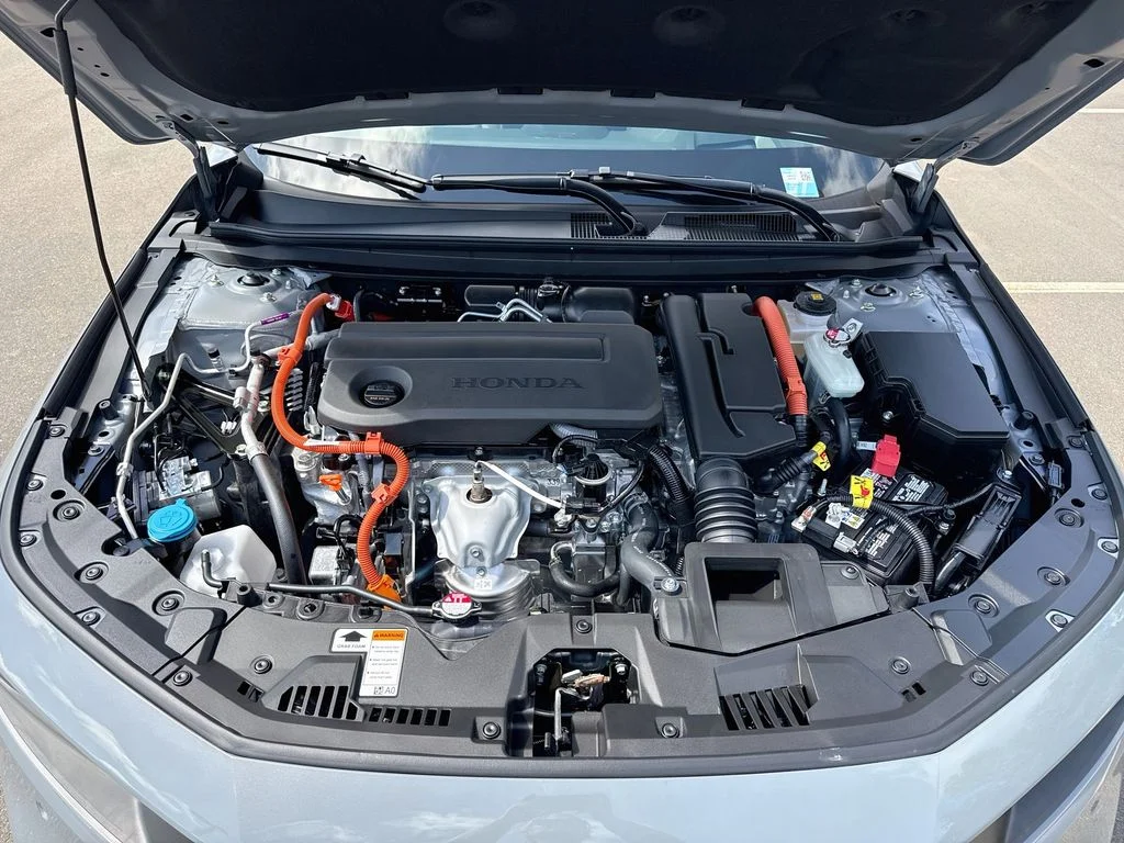 New 2026 Urban Gray Pearl Honda Touring image 33