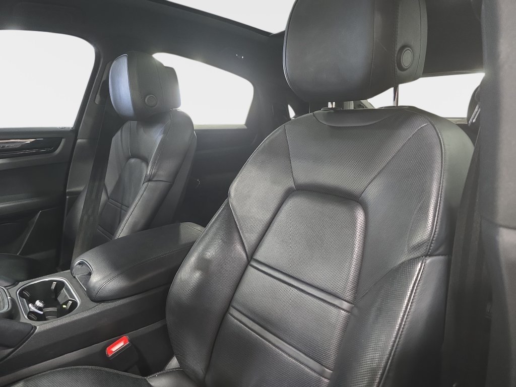 Used 2020 Gray Porsche Base image 19