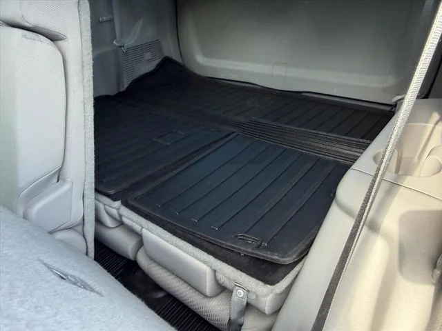 Used 2018 Blue Toyota LE image 11