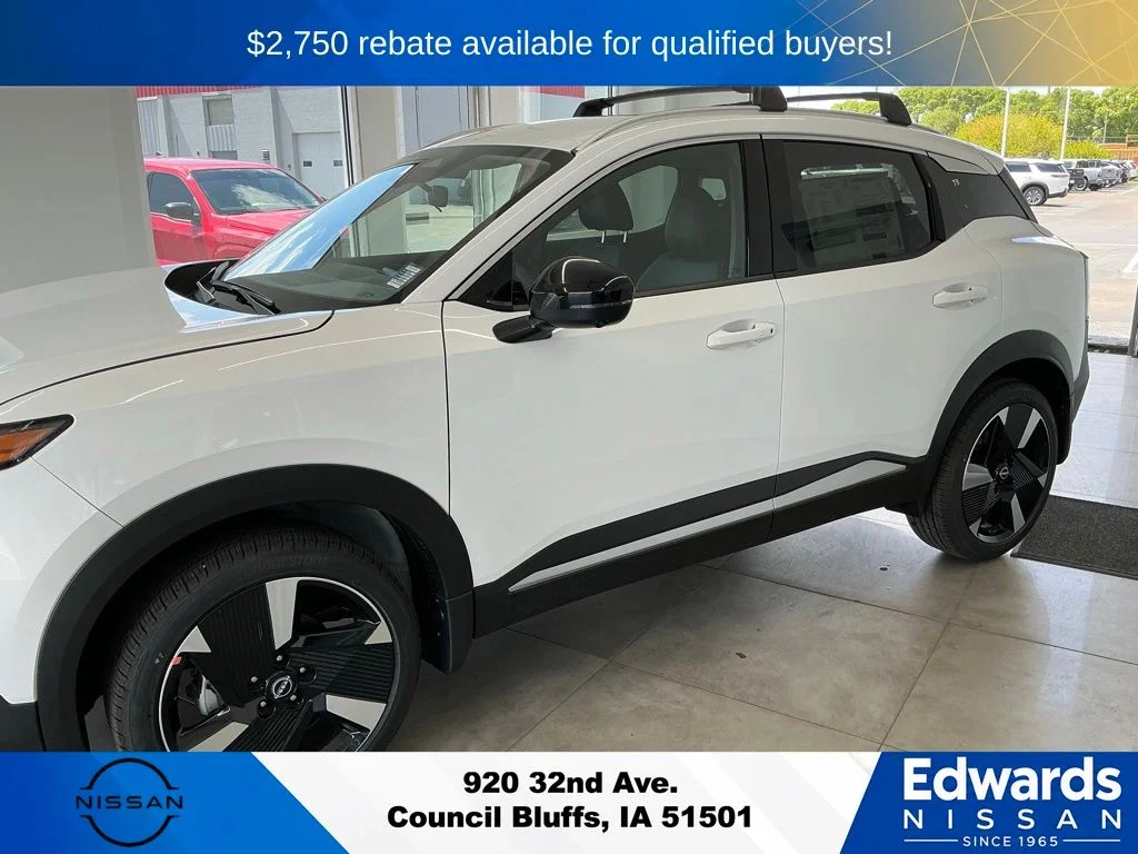New 2026 Aspen White TriCoat Nissan SR image 3
