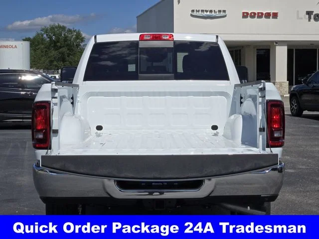 2025 RAM 2500 Tradesman - Photo 11