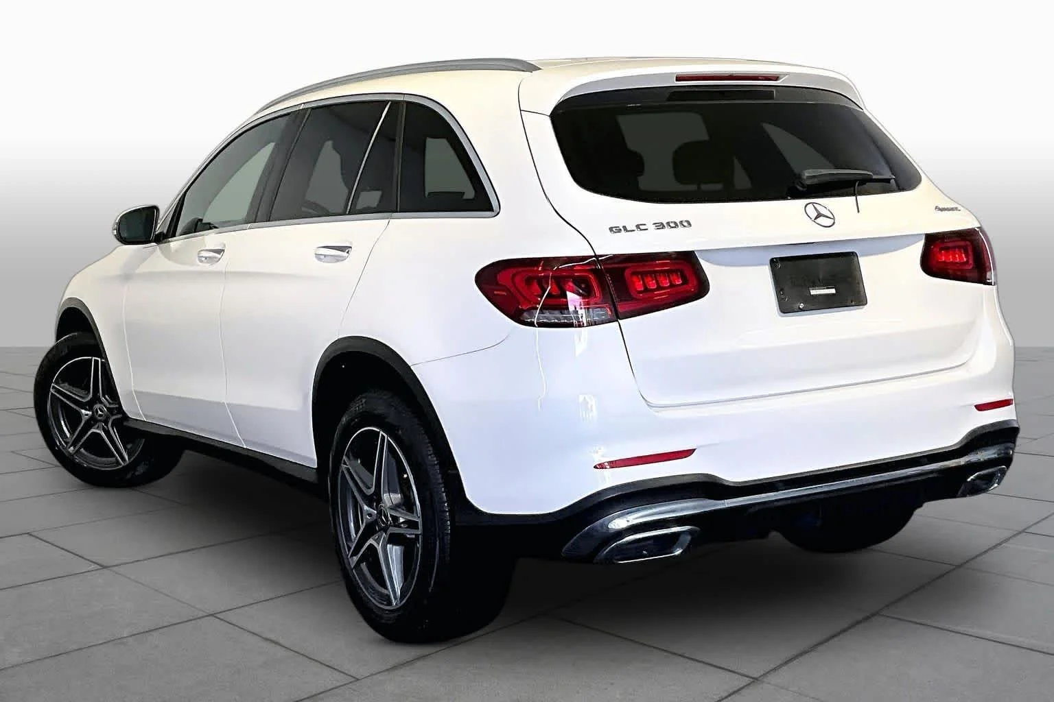 Used 2020 Polar White Mercedes-Benz GLC 300 image 12