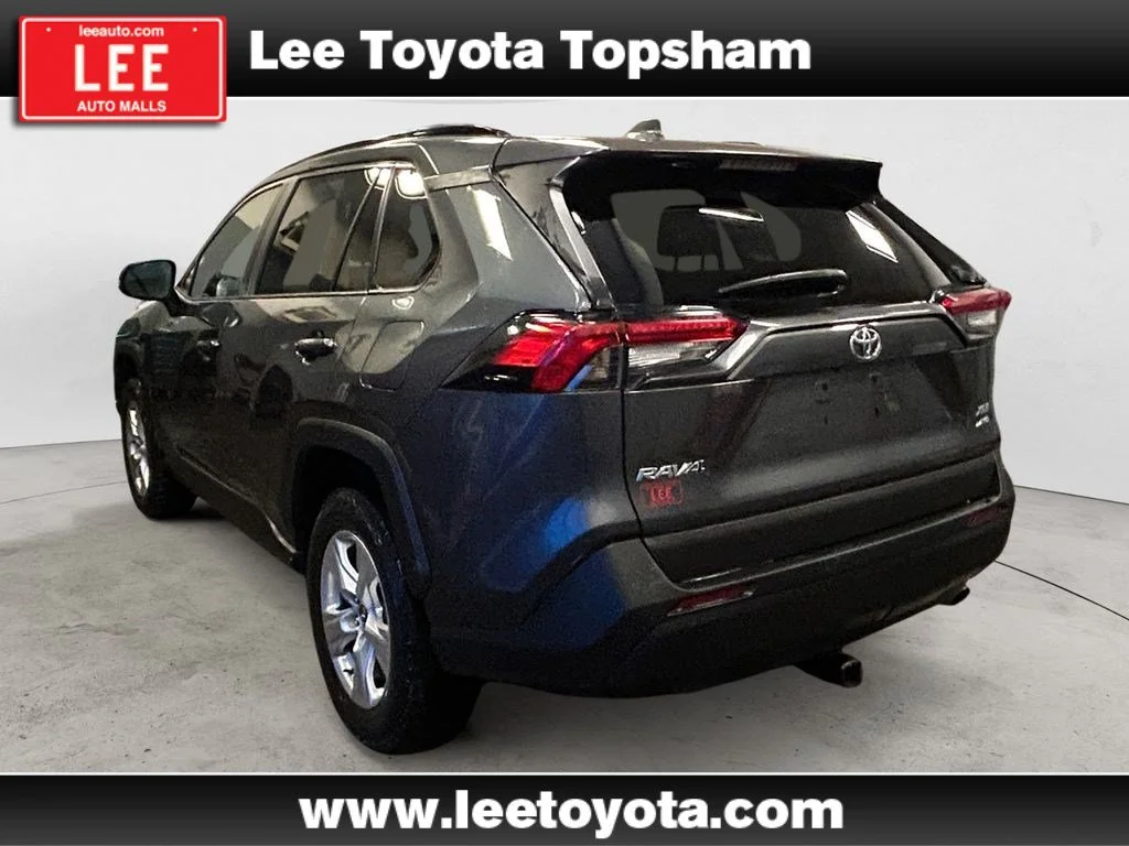 Used 2020 Magnetic Gray Metallic Toyota XLE image 3