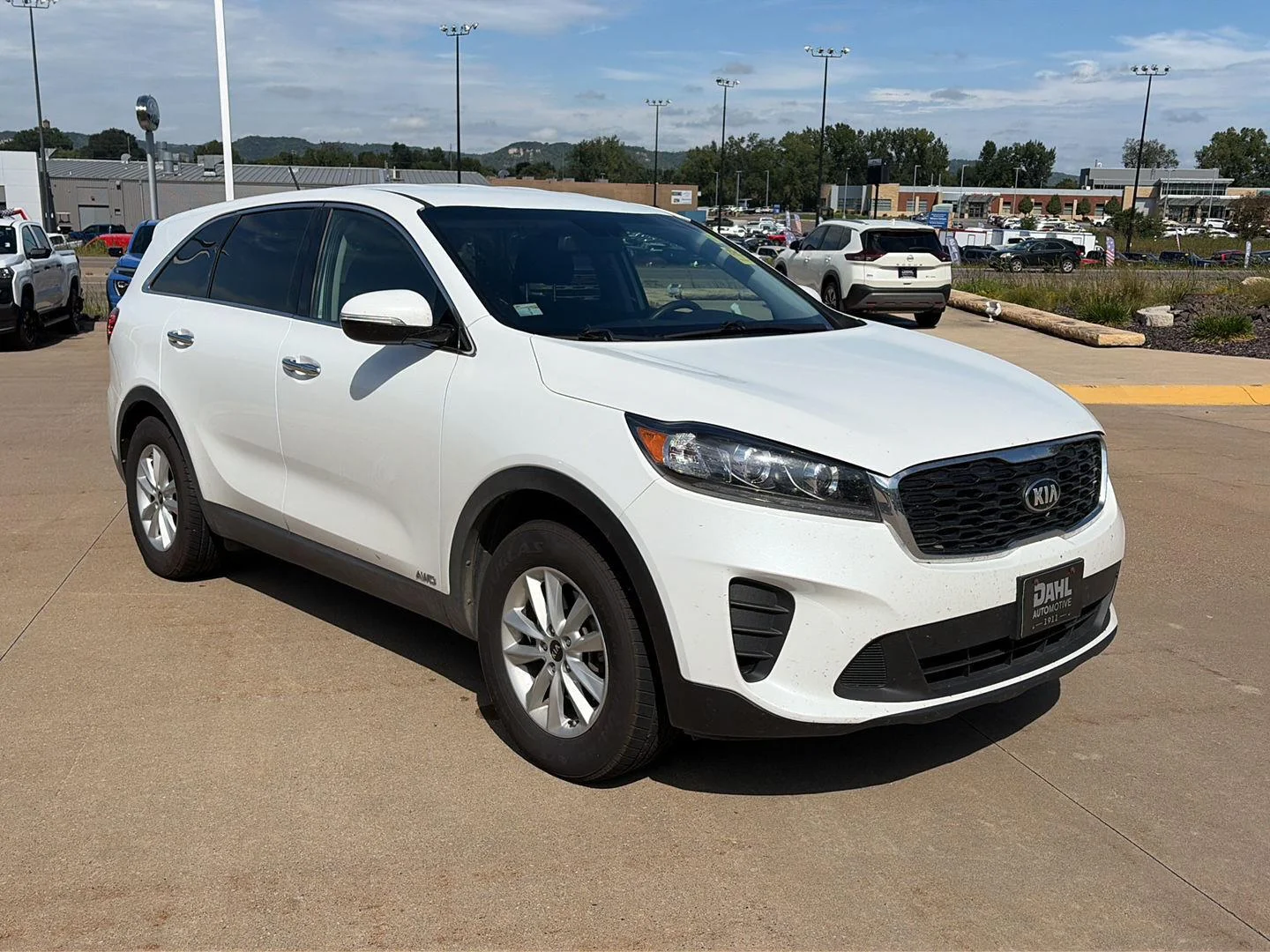 Used 2019 White Kia LX image 10