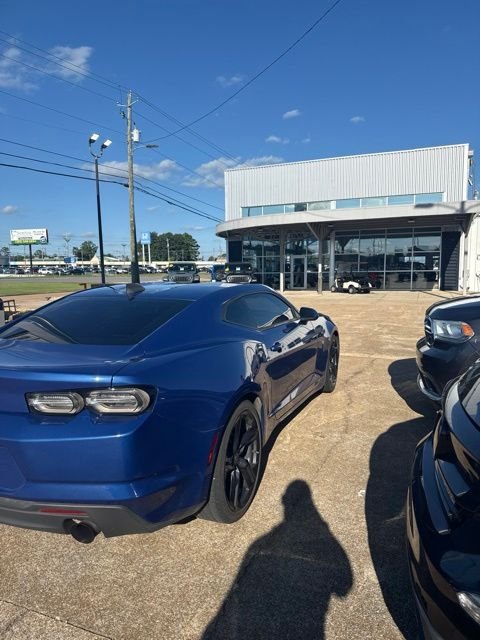 Used 2020 Blue Chevrolet 1LT image 4