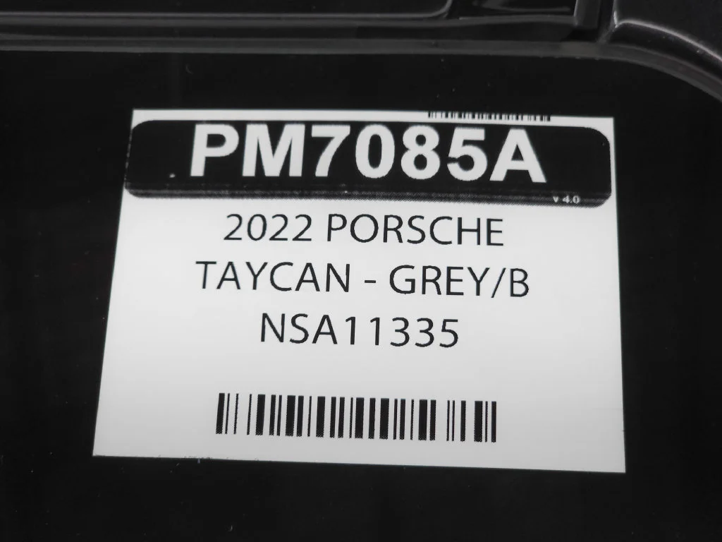 Used 2022 Volcano Grey Metallic Porsche Base image 38