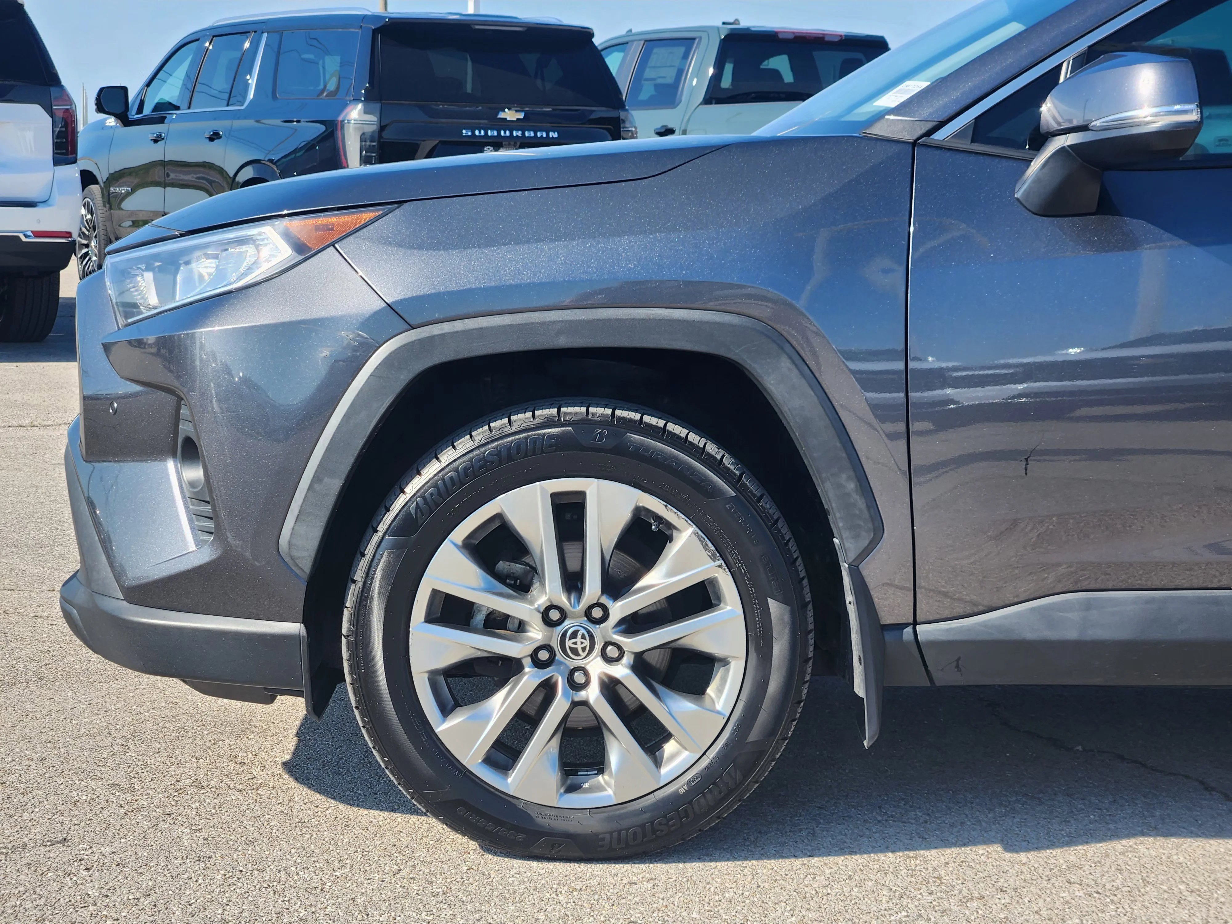 Used 2021 Gray Toyota XLE Premium image 9