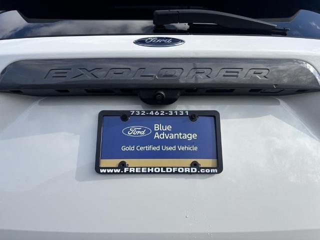 Certified Used 2022 White Metallic Ford XLT image 73