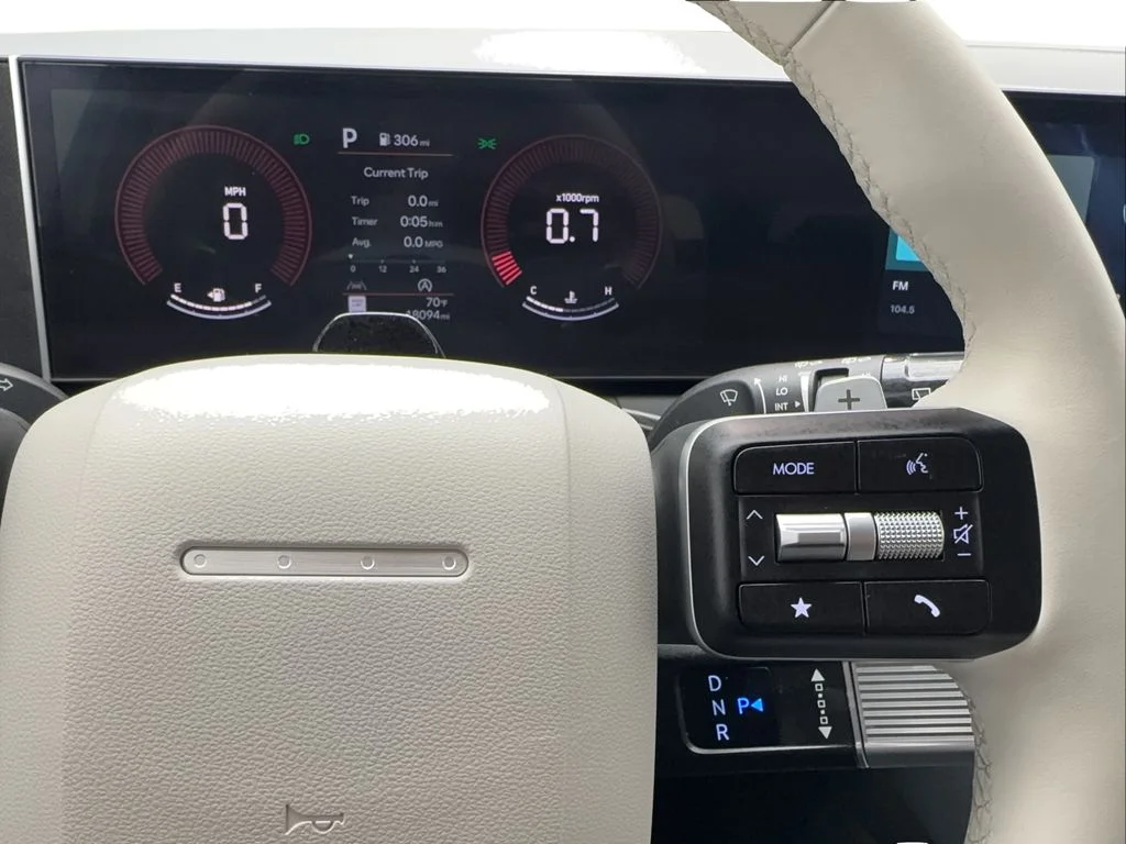 Used 2026 White Hyundai SEL image 41