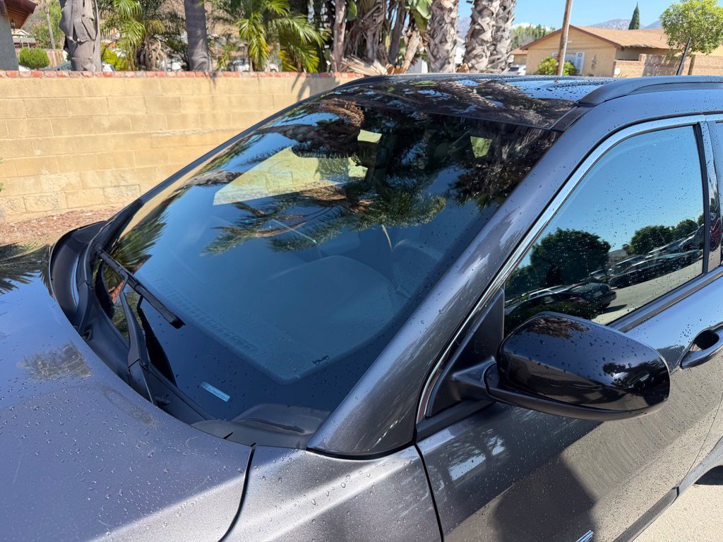 Used 2024  Jeep Latitude image 8
