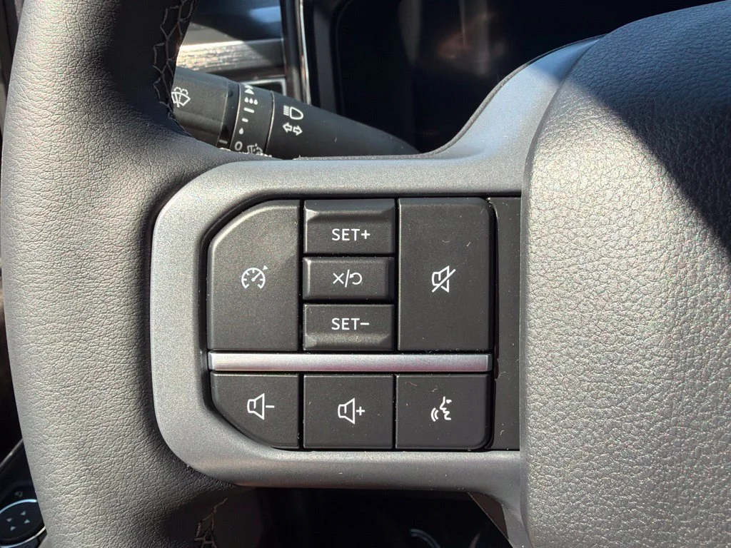 New 2027 Agate Black Metallic Ford F-250® Lariat® image 28