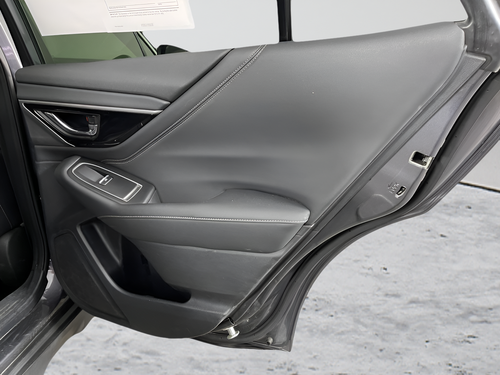 2022 Subaru Outback Limited - Photo 13