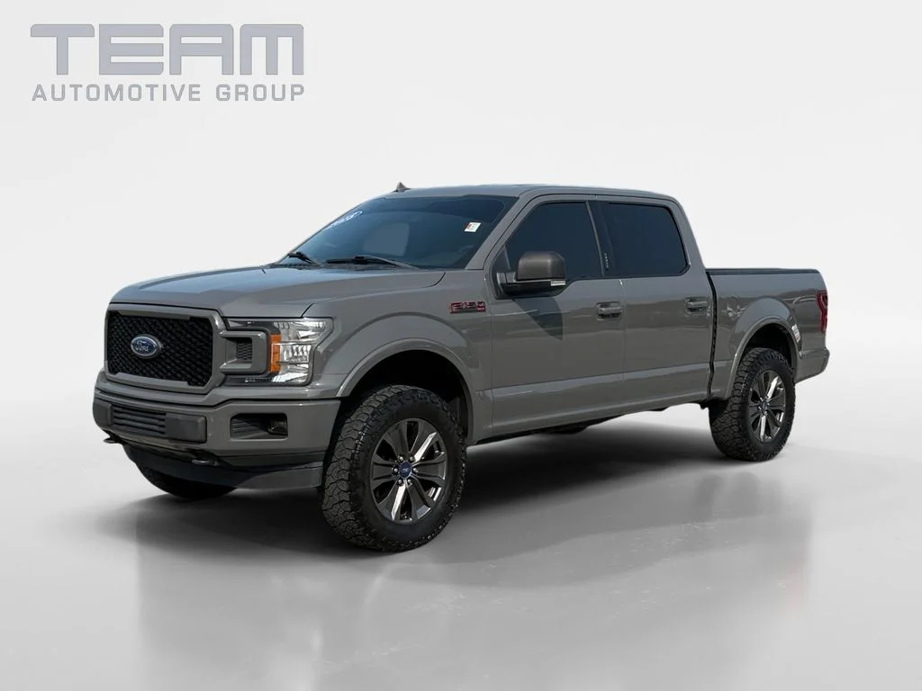 Used 2018  Ford XLT image 3