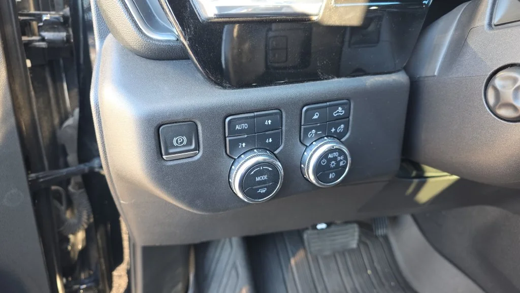 Used 2023 Black GMC SLT image 16