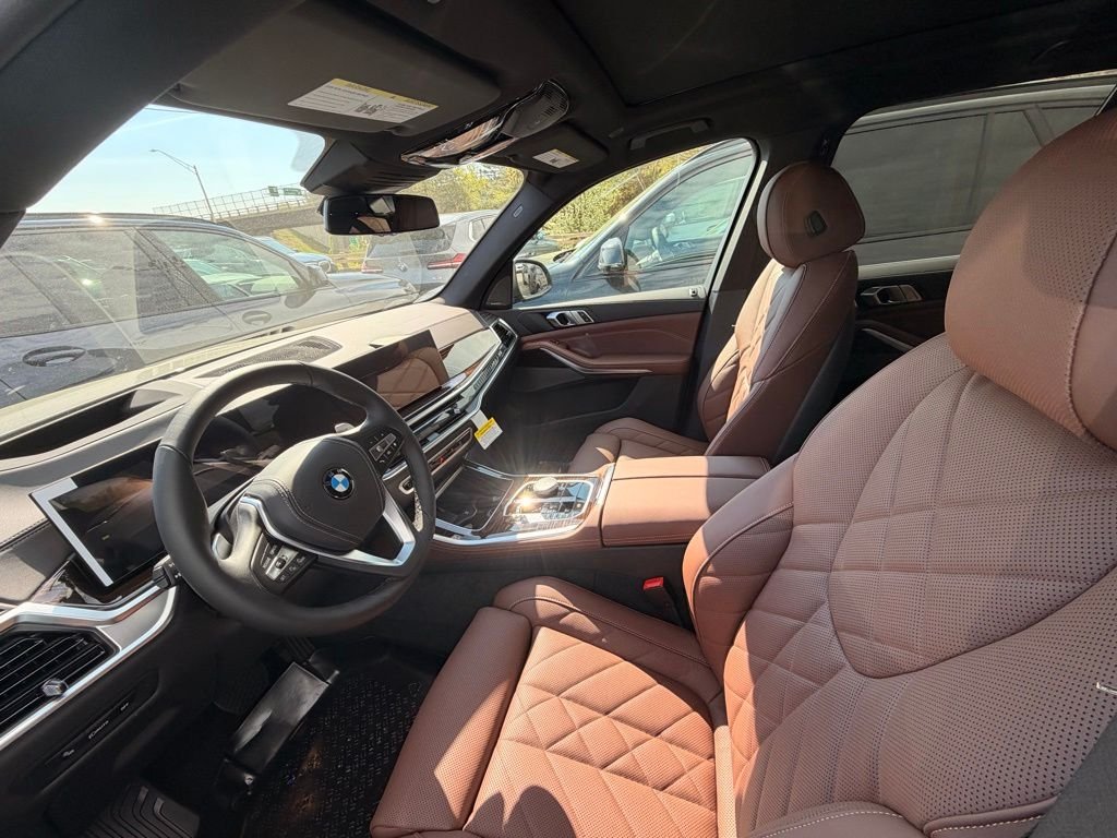 New 2026 Skyscraper Grey Metallic BMW xDrive40i image 4