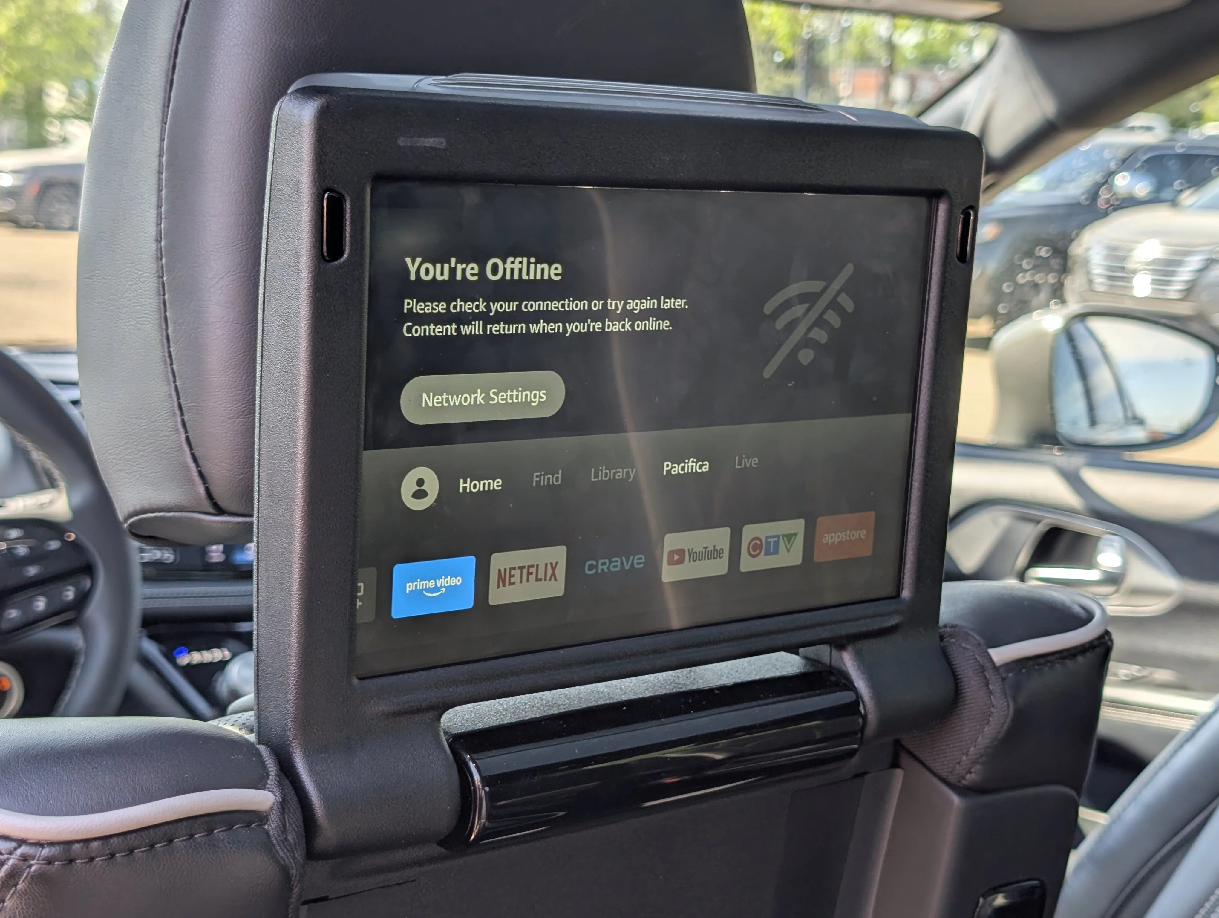 Used 2022 Ceramic Grey Chrysler Limited image 22