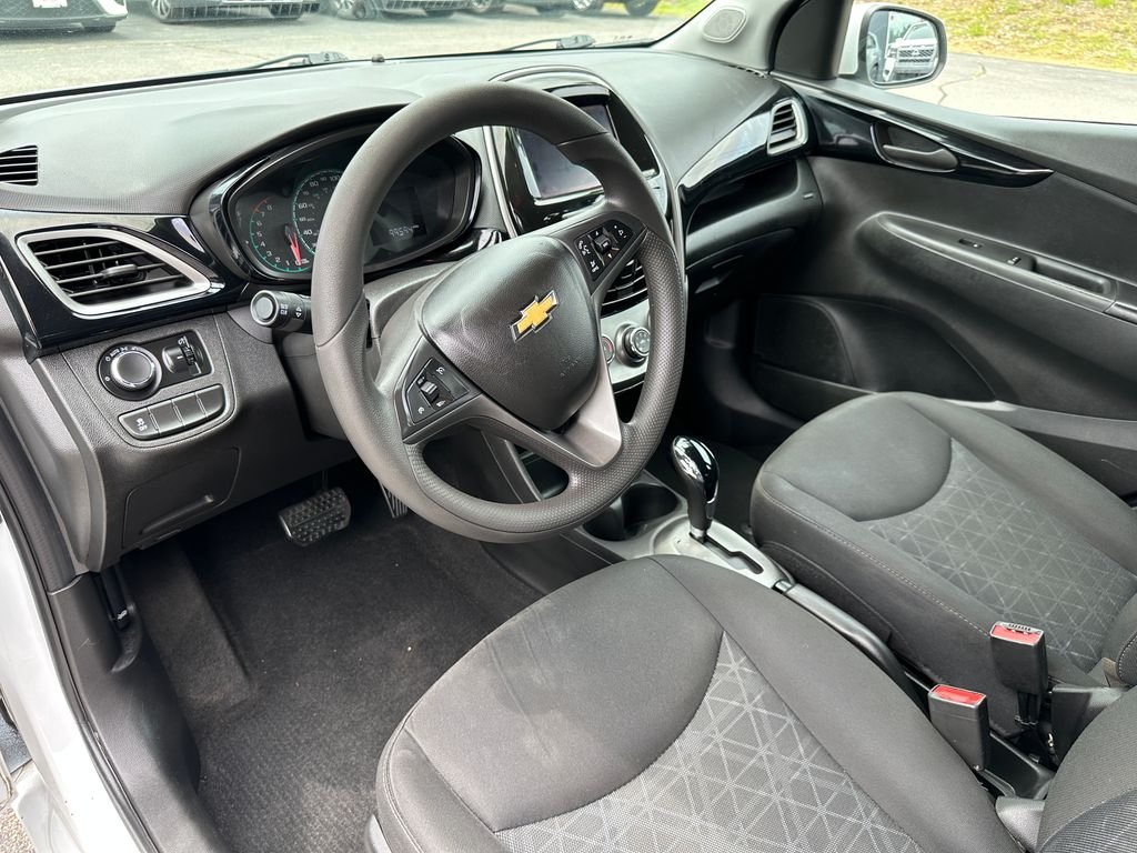 Used 2020 White Chevrolet 1LT image 14