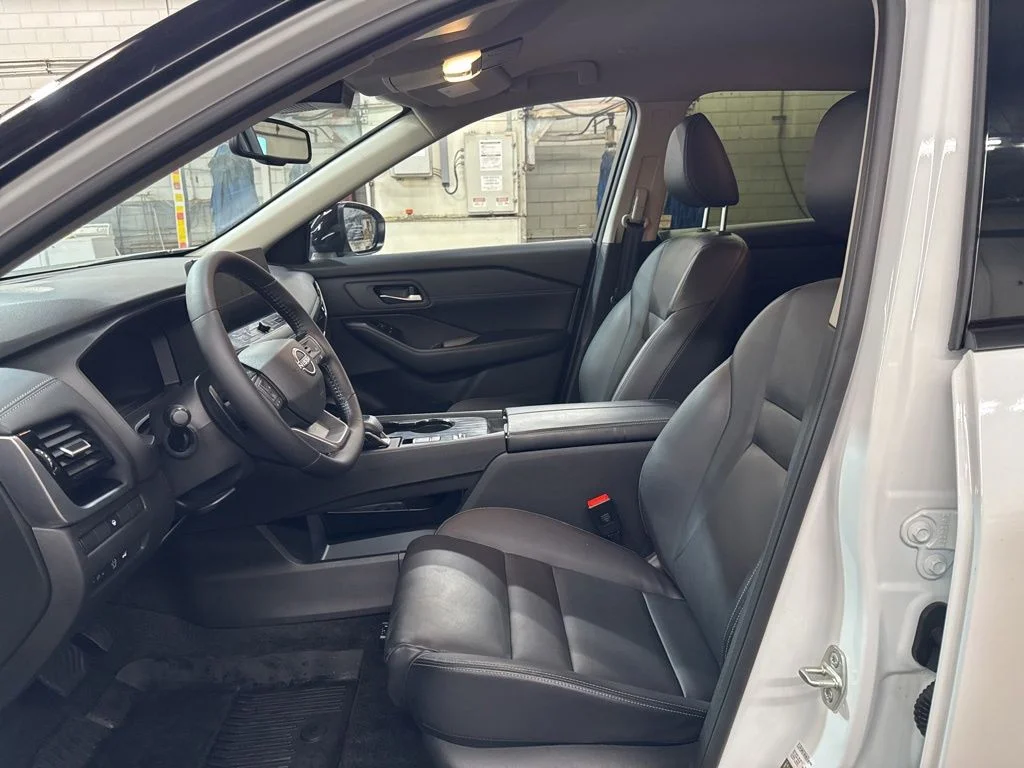 Certified Used 2025 White Nissan SL image 11