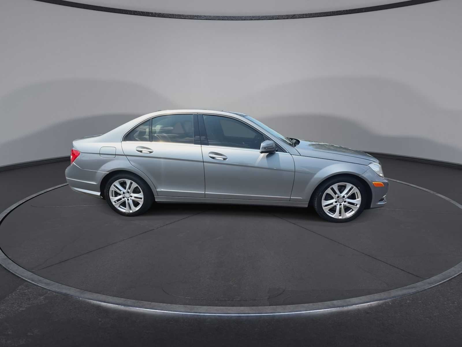 Used 2014 Palladium Silver Metallic Mercedes-Benz C 300 Luxury image 9